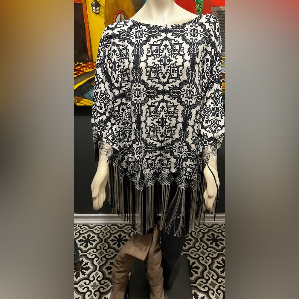 Gorgeous Chico’s Poncho Top